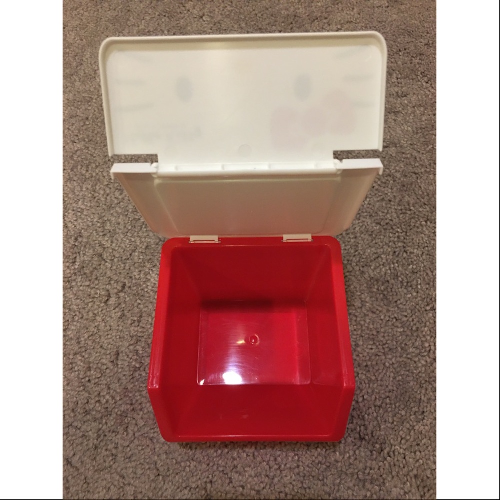 Hello Kitty Storage Box - Picture 2 of 3